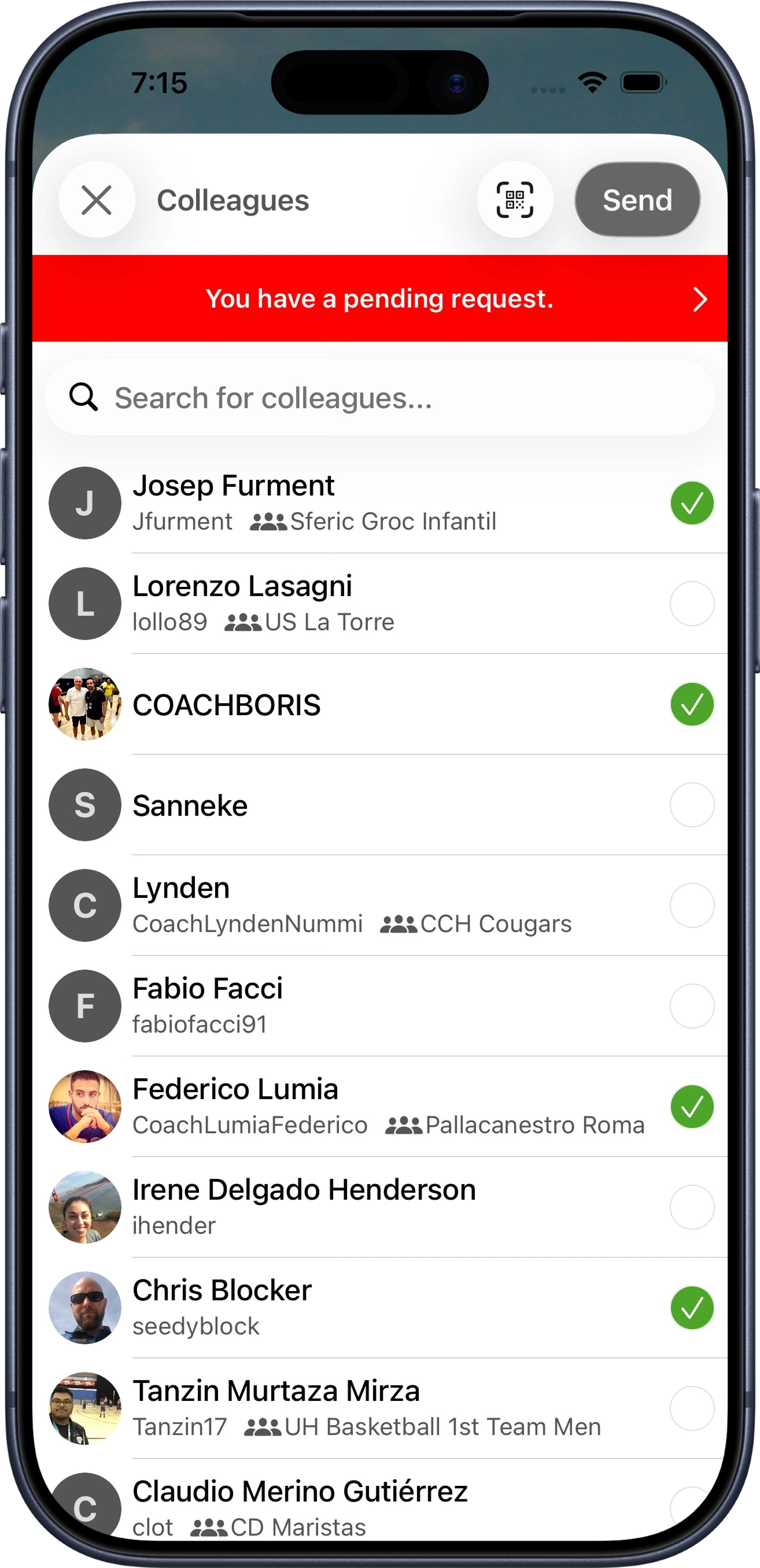 Assistant Coach coach connections on iPhone